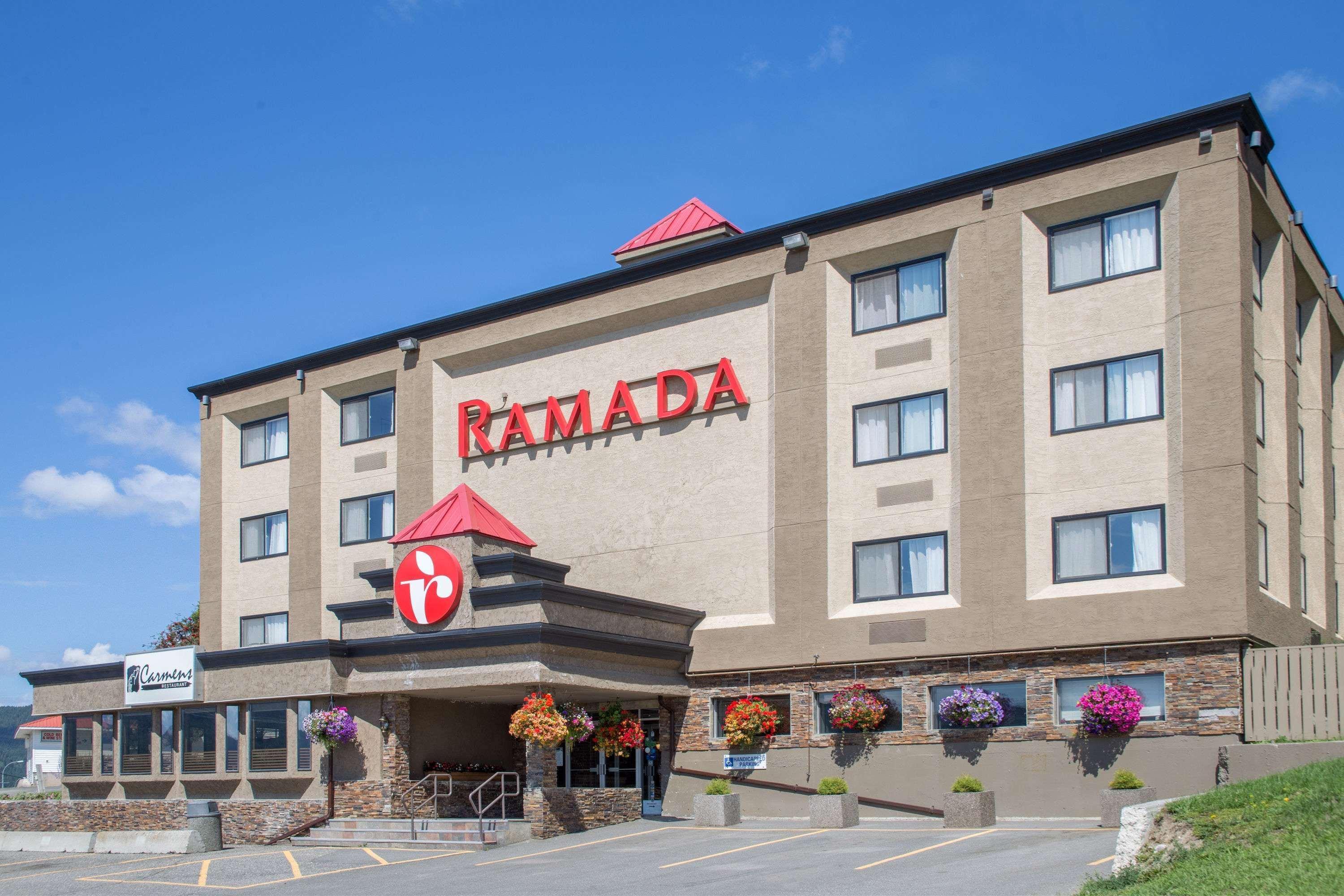 Ramada By Wyndham Уильямс-Лейк Экстерьер фото